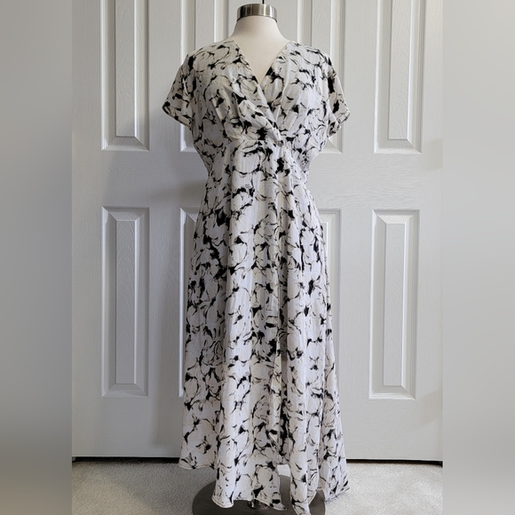 Prologue Dress, Women's Dress, White & Black, size Medium - Picture 2 of 11